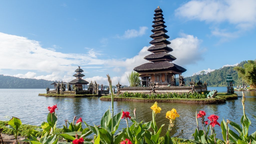 Tren Wisata Budaya 2026: Destinasi Lokal Indonesia Naik Daun