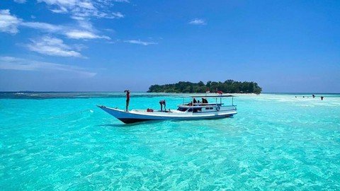 Wisata Pantai di Jawa: Lebih Murah dan Indah daripada Bali yang Sudah Terlalu Ramai?